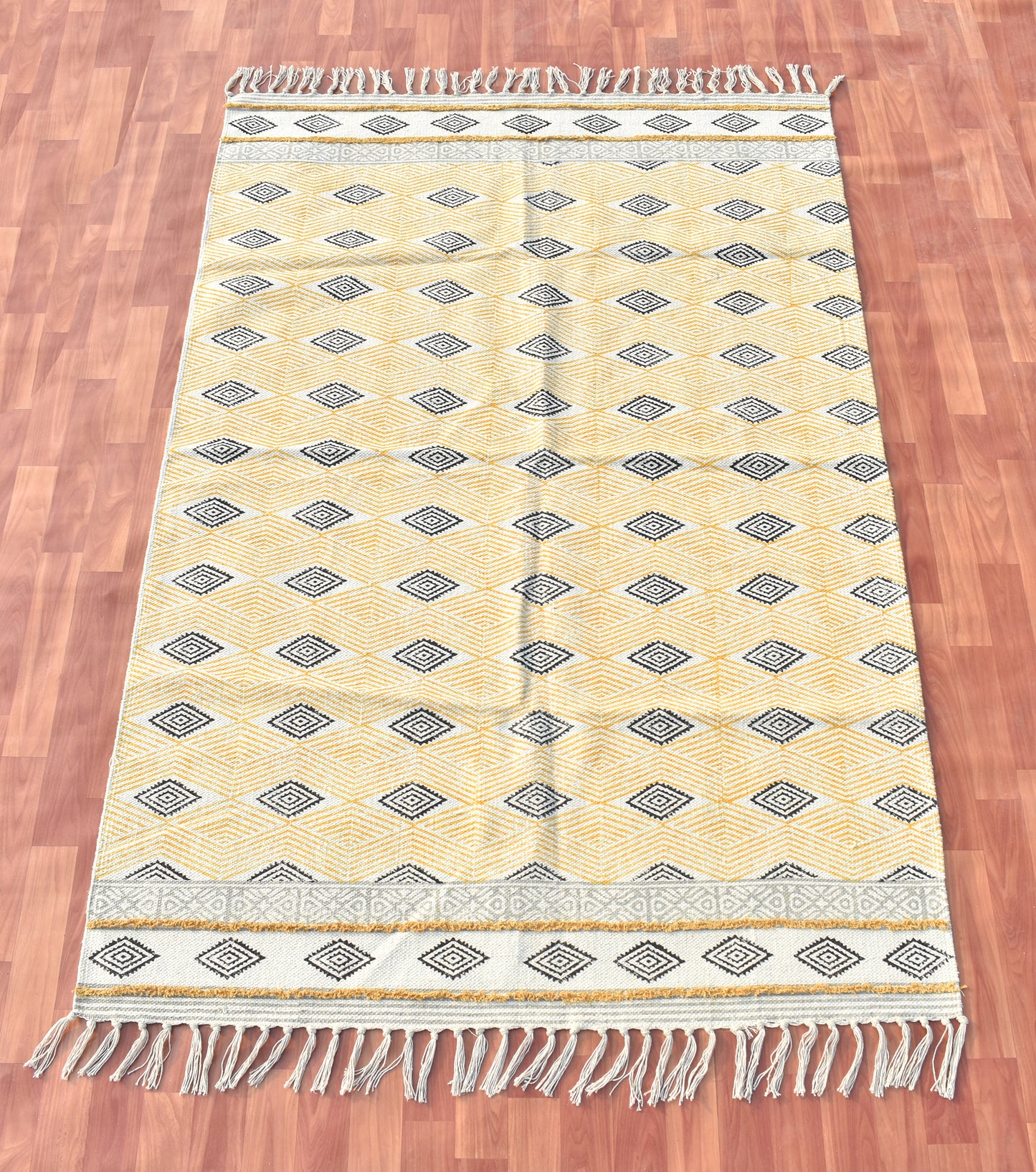 5x8 Feet Indian Cotton Rug Yellow Gold Rug Handmade Cotton Tuft Rug Indoor Patio Rug Outdoor Wall Hanging Rug Hand Block Print Rug