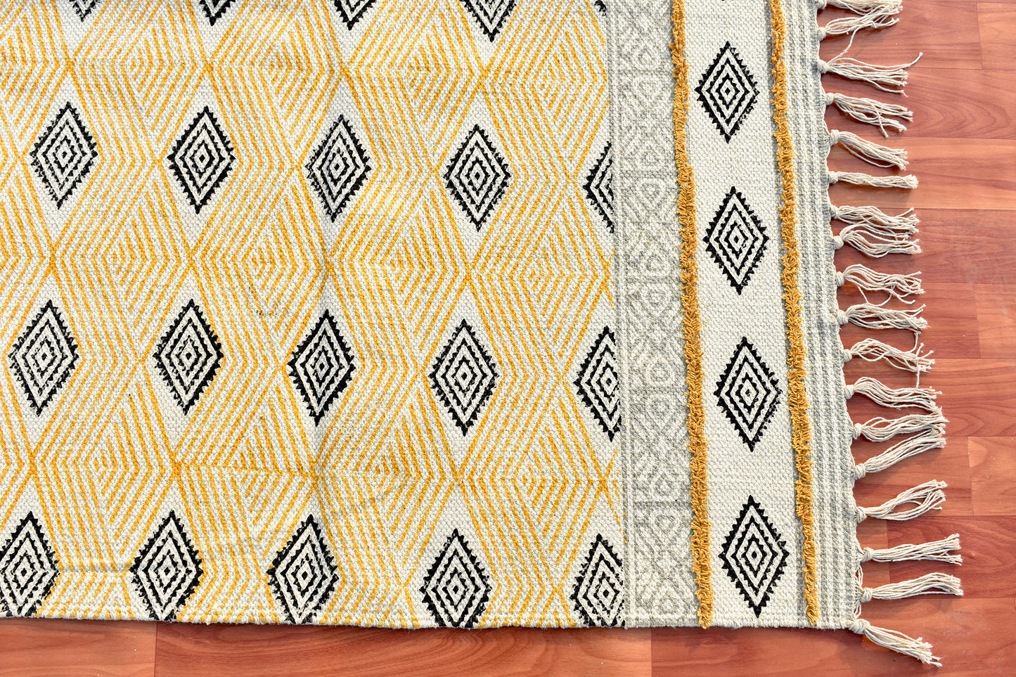 5x8 Feet Indian Cotton Rug Yellow Gold Rug Handmade Cotton Tuft Rug Indoor Patio Rug Outdoor Wall Hanging Rug Hand Block Print Rug