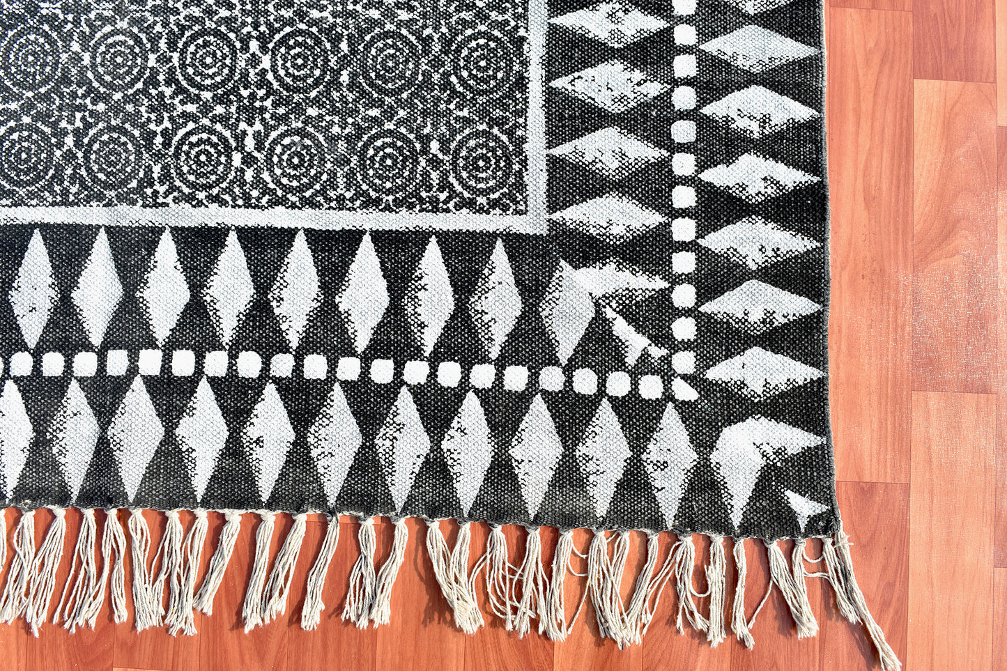 6x9 Ft Indian Cotton rug Block printed rug Flat weave rug Cotton rug washable Grey black rug Outdoor rug Turkish rug Kilim rug Area rug